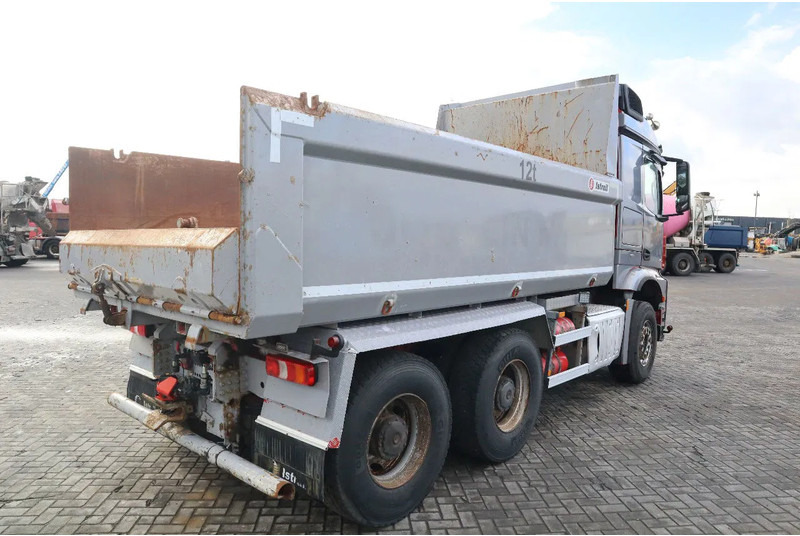 Mercedes-Benz Arocs 2658 2858 | 6X4 | ENGINE PROBLEM EURO 6 | RETARDER - Camion benne: photos 5 Mercedes-Benz Arocs 2658 2858 | 6X4 | ENGINE PROBLEM EURO 6 | RETARDER - Camion benne: photos 5
