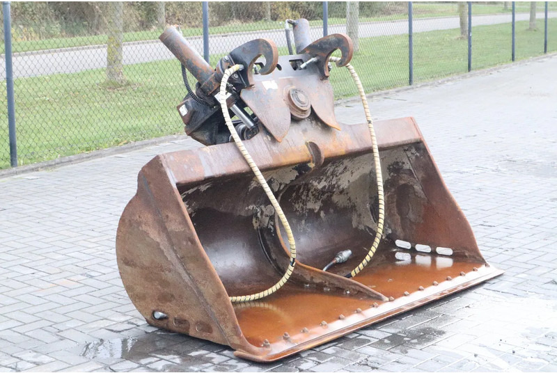 Onbekend CW30 | TILT BUCKET | TILT SCHAUFEL | KANTELBAK - Godet pour Engins de chantier: photos 3 Onbekend CW30 | TILT BUCKET | TILT SCHAUFEL | KANTELBAK - Godet pour Engins de chantier: photos 3