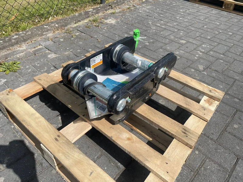STEELWRIST QC S40 FPL | QUICK COUPLER | 2 - 6 TON | NEW / UNUSED - Cisaille de démolition pour Engins de chantier: photos 3 STEELWRIST QC S40 FPL | QUICK COUPLER | 2 - 6 TON | NEW / UNUSED - Cisaille de démolition pour Engins de chantier: photos 3