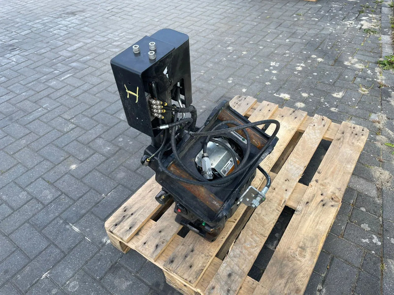 STEELWRIST X06 S40 | TILT ROTATOR | VLS | FPL | FF | NEW / UNUSED - Tiltrotator pour Engins de chantier: photos 4 STEELWRIST X06 S40 | TILT ROTATOR | VLS | FPL | FF | NEW / UNUSED - Tiltrotator pour Engins de chantier: photos 4
