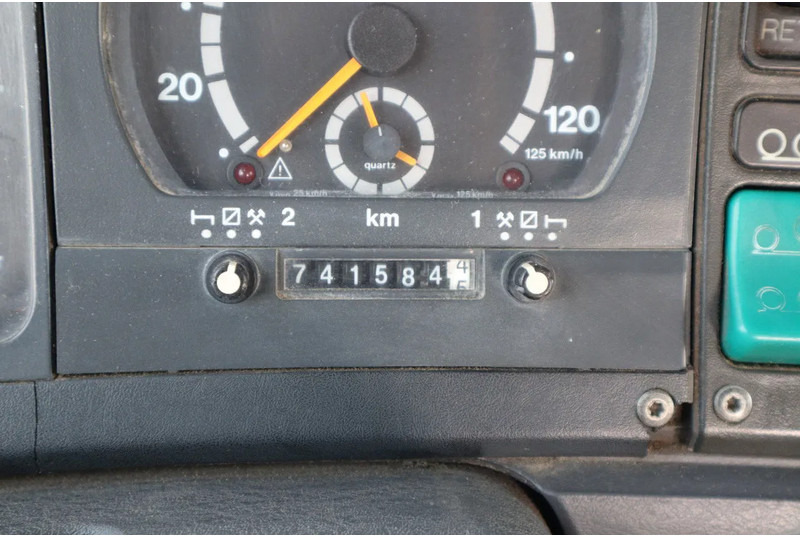 Camion ampliroll Scania P124-420 | 8X4 | HOOKLIFT | MANUAL | BIG AXLES | EURO 3: photos 18 Camion ampliroll Scania P124-420 | 8X4 | HOOKLIFT | MANUAL | BIG AXLES | EURO 3: photos 18