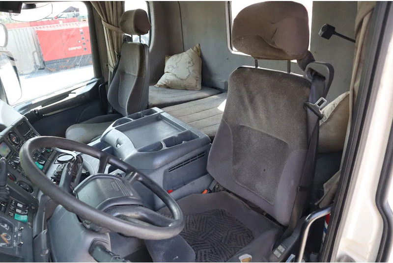 Camion ampliroll Scania P124-420 | 8X4 | HOOKLIFT | MANUAL | BIG AXLES | EURO 3: photos 14 Camion ampliroll Scania P124-420 | 8X4 | HOOKLIFT | MANUAL | BIG AXLES | EURO 3: photos 14