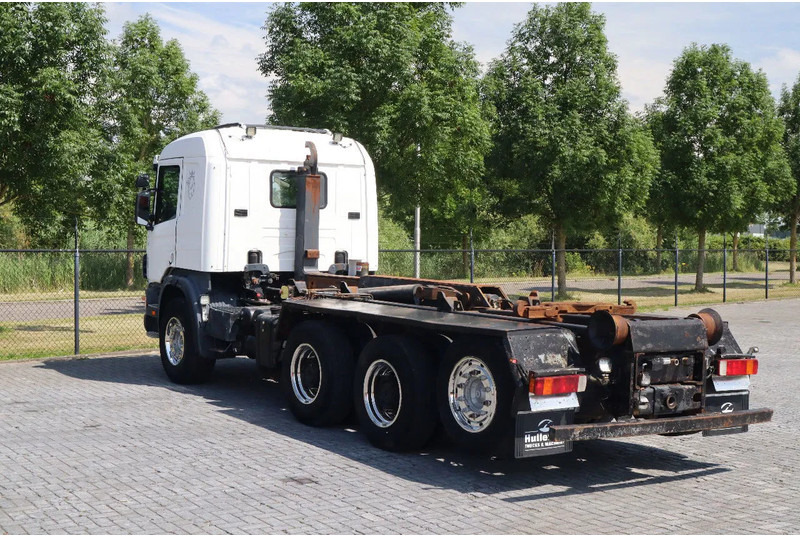 Camion ampliroll Scania P124-420 | 8X4 | HOOKLIFT | MANUAL | BIG AXLES | EURO 3: photos 7 Camion ampliroll Scania P124-420 | 8X4 | HOOKLIFT | MANUAL | BIG AXLES | EURO 3: photos 7