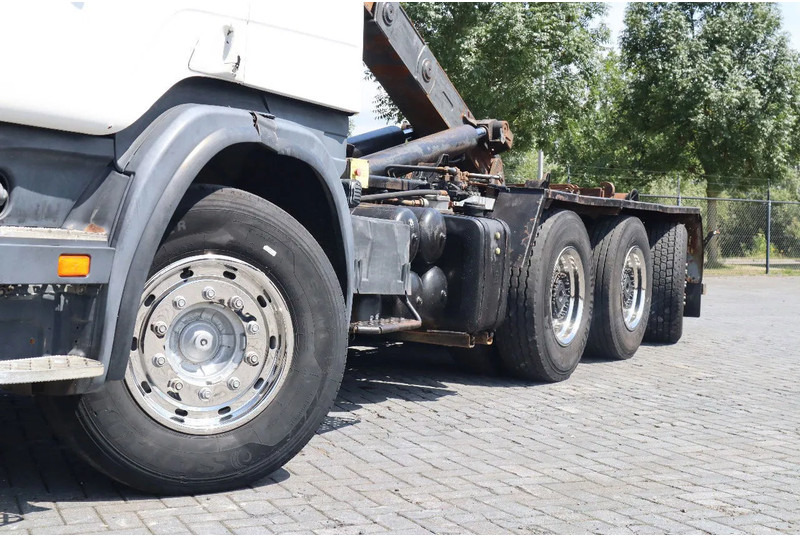 Camion ampliroll Scania P124-420 | 8X4 | HOOKLIFT | MANUAL | BIG AXLES | EURO 3: photos 11 Camion ampliroll Scania P124-420 | 8X4 | HOOKLIFT | MANUAL | BIG AXLES | EURO 3: photos 11
