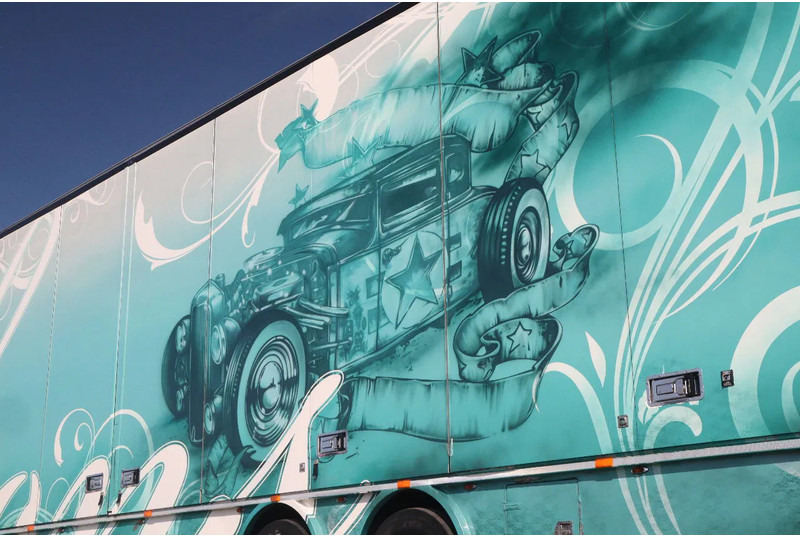 Camion fourgon Scania R560 V8 | BERTHONS HOT ROD | CUSTOM SPECIAL TRUCK: photos 15