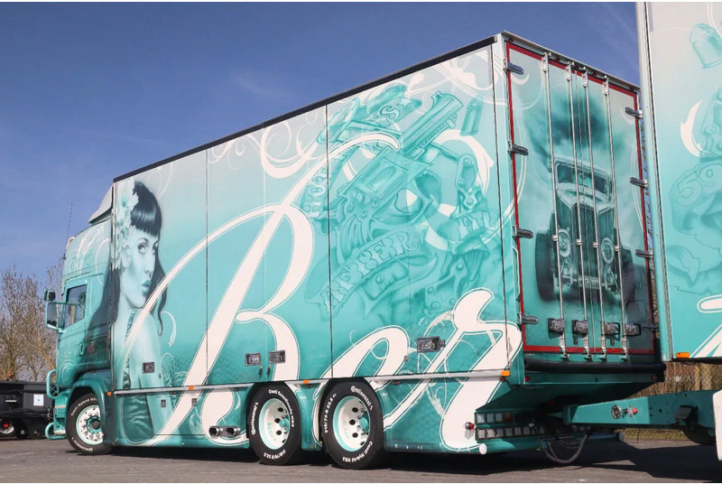 Scania R560 V8 | BERTHONS HOT ROD | CUSTOM SPECIAL TRUCK - Camion fourgon: photos 3 Scania R560 V8 | BERTHONS HOT ROD | CUSTOM SPECIAL TRUCK - Camion fourgon: photos 3