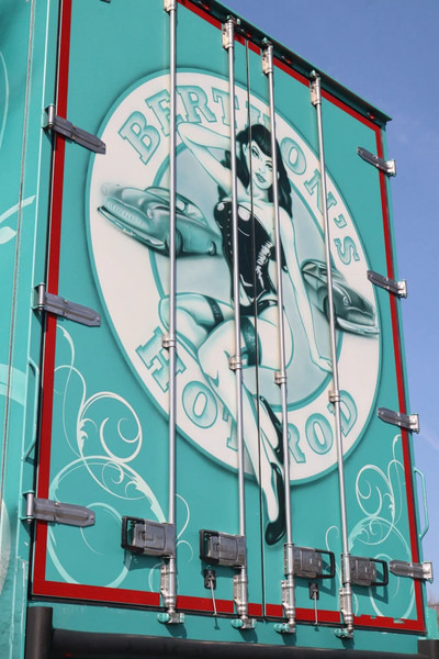 Camion fourgon Scania R560 V8 | BERTHONS HOT ROD | CUSTOM SPECIAL TRUCK: photos 14