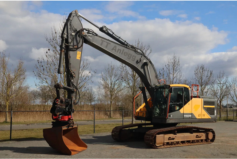 Volvo EC250EL | EC 250 EL | ROTOTILT | BUCKET - Pelle sur chenille: photos 2 Volvo EC250EL | EC 250 EL | ROTOTILT | BUCKET - Pelle sur chenille: photos 2