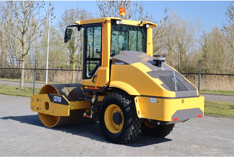 Volvo SD75B | SD 75 B | NEW / UNUSED | 1 YEAR WARRANTY - Compacteur: photos 3 Volvo SD75B | SD 75 B | NEW / UNUSED | 1 YEAR WARRANTY - Compacteur: photos 3