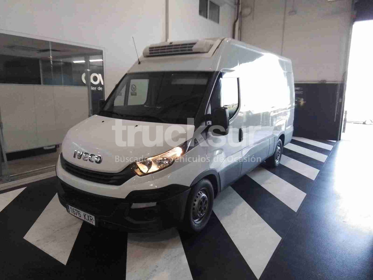 IVECO 35S14 FRC-X - Fourgon grand volume: photos 2 IVECO 35S14 FRC-X - Fourgon grand volume: photos 2