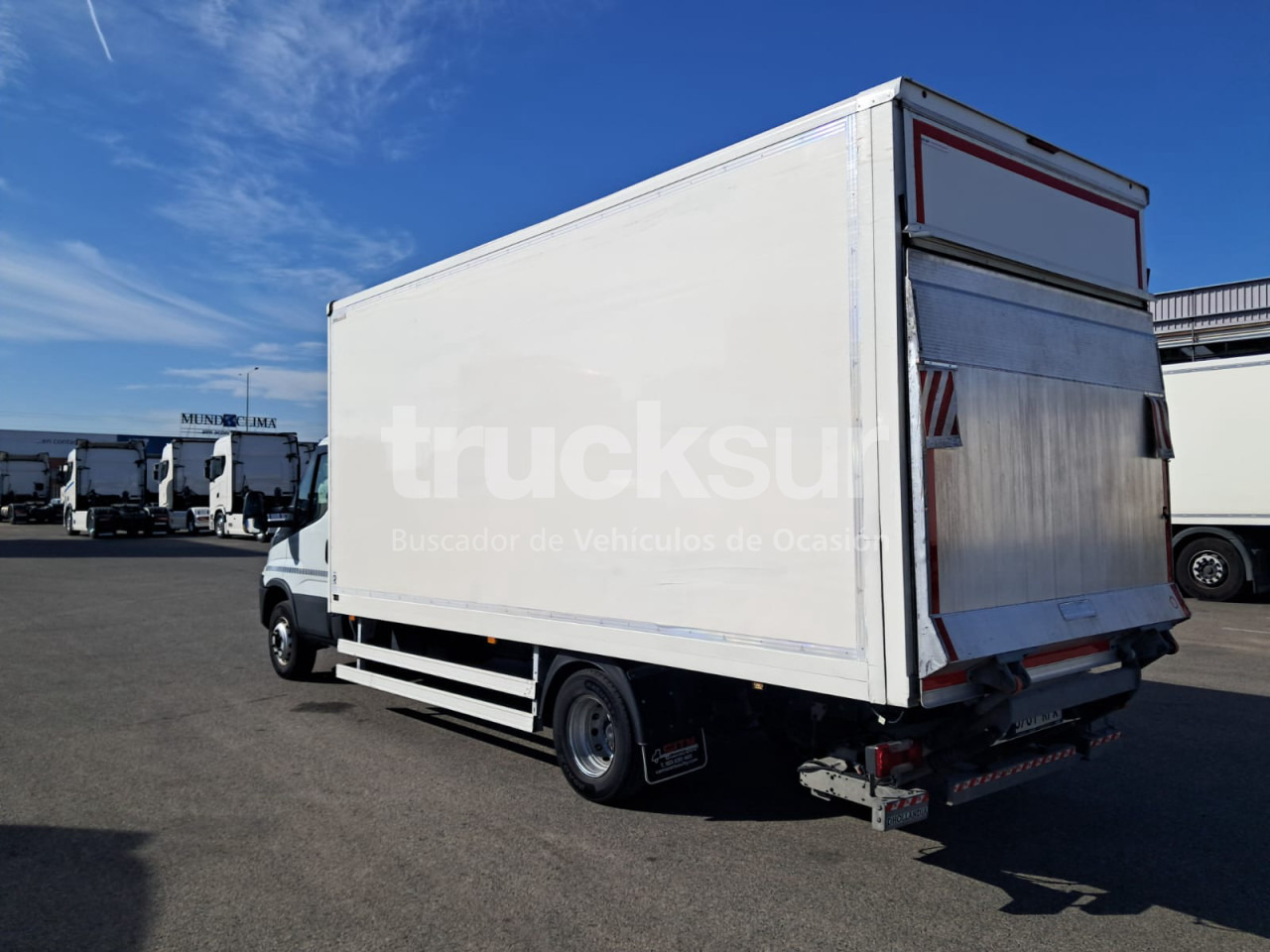 IVECO 72C18 P/E - Camion fourgon: photos 4 IVECO 72C18 P/E - Camion fourgon: photos 4