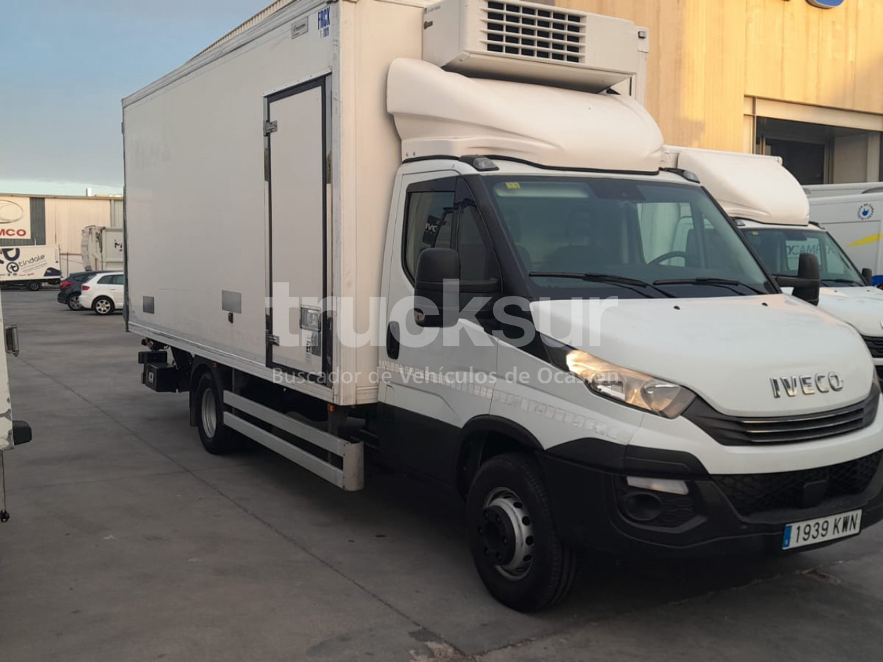 IVECO DAILY 72C18 FRC-X P/E - Camion fourgon: photos 2 IVECO DAILY 72C18 FRC-X P/E - Camion fourgon: photos 2