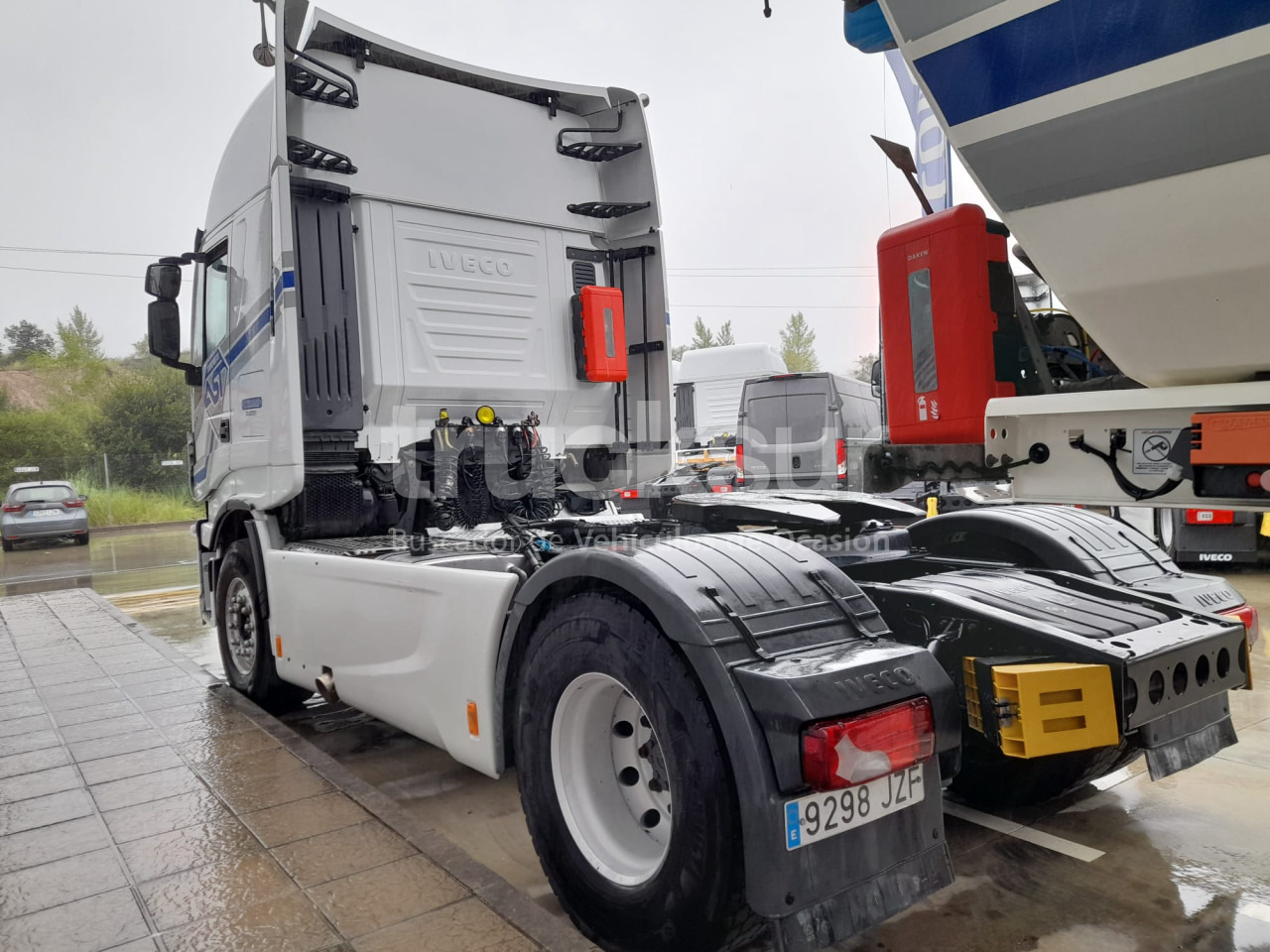 IVECO STRALIS AS440S51T/P HI-WAY - Camion benne: photos 3 IVECO STRALIS AS440S51T/P HI-WAY - Camion benne: photos 3
