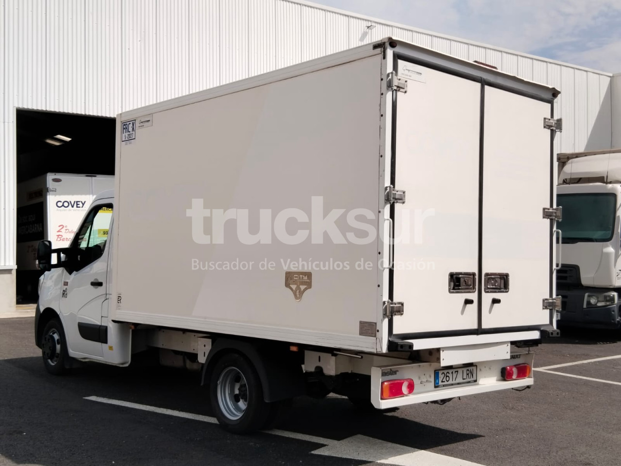 RENAULT 165.35 FRC-X - Utilitaire frigorifique: photos 4 RENAULT 165.35 FRC-X - Utilitaire frigorifique: photos 4