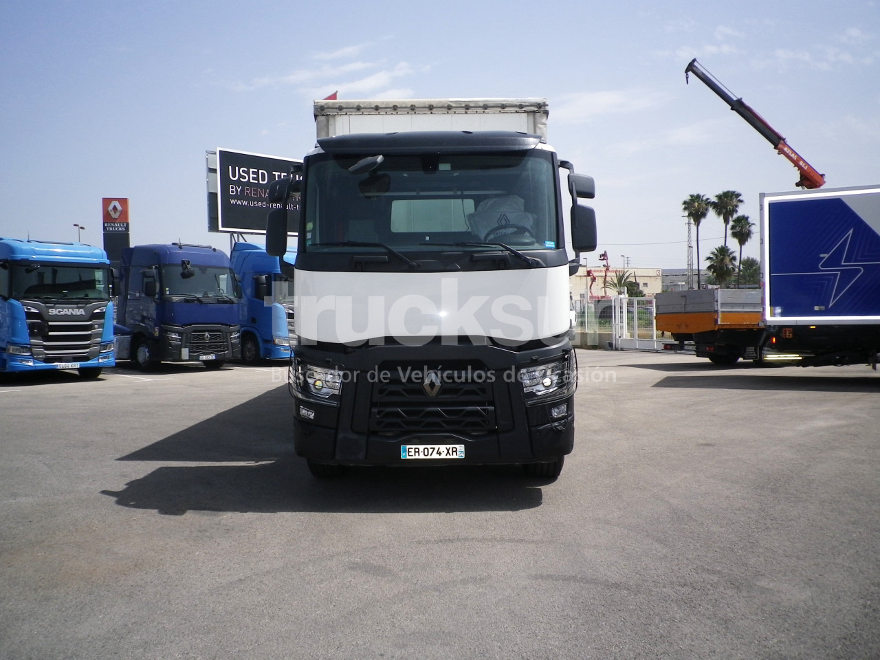RENAULT C380.26 - Camion à rideaux coulissants: photos 3 RENAULT C380.26 - Camion à rideaux coulissants: photos 3
