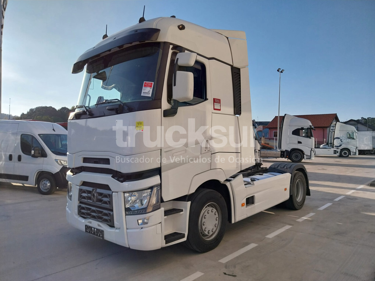 RENAULT T520 HIGH SLEEPER CAB - Tracteur routier: photos 2 RENAULT T520 HIGH SLEEPER CAB - Tracteur routier: photos 2