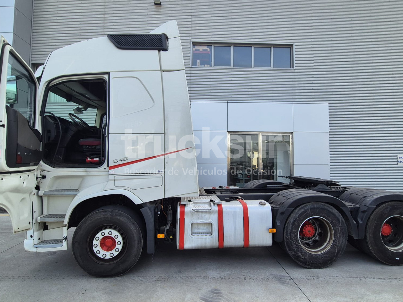 VOLVO FH 540 6X4 - Tracteur routier: photos 4 VOLVO FH 540 6X4 - Tracteur routier: photos 4