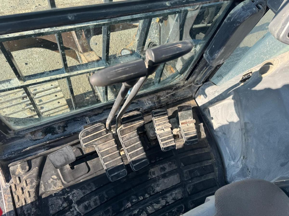 Mini pelle Bobcat E80: photos 20 Mini pelle Bobcat E80: photos 20