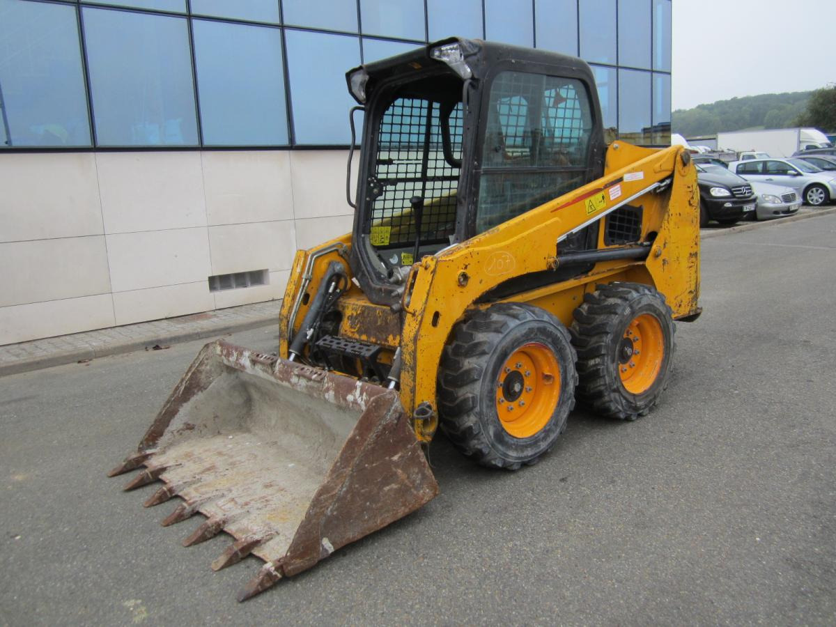 Bobcat S450 - Mini chargeuse: photos 1 Bobcat S450 - Mini chargeuse: photos 1