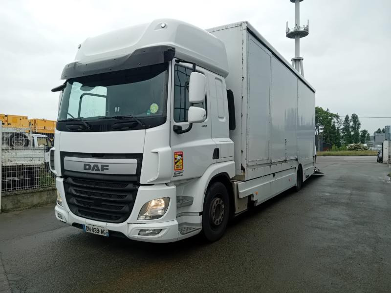 DAF CF 400 - Camion fourgon: photos 1 DAF CF 400 - Camion fourgon: photos 1