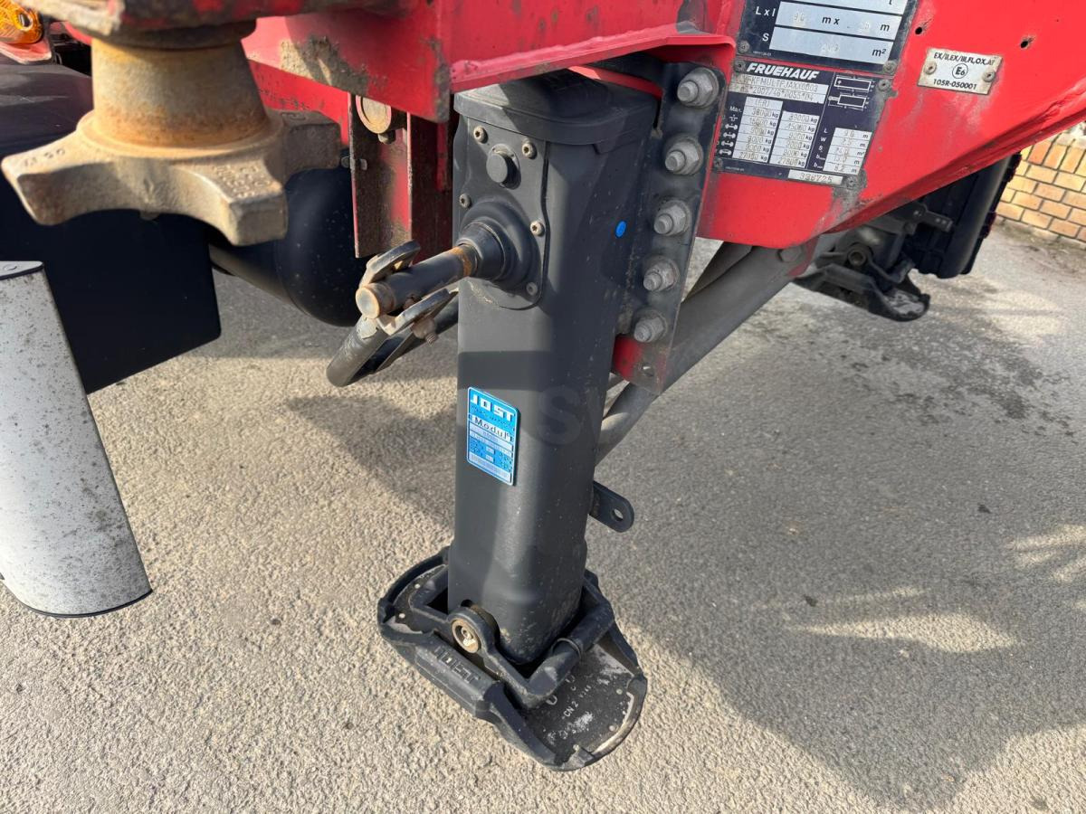 Fruehauf - Semi-remorque porte-conteneur/ Caisse mobile: photos 5 Fruehauf - Semi-remorque porte-conteneur/ Caisse mobile: photos 5