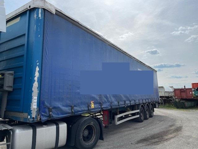 Fruehauf - Semi-remorque rideaux coulissants: photos 1 Fruehauf - Semi-remorque rideaux coulissants: photos 1