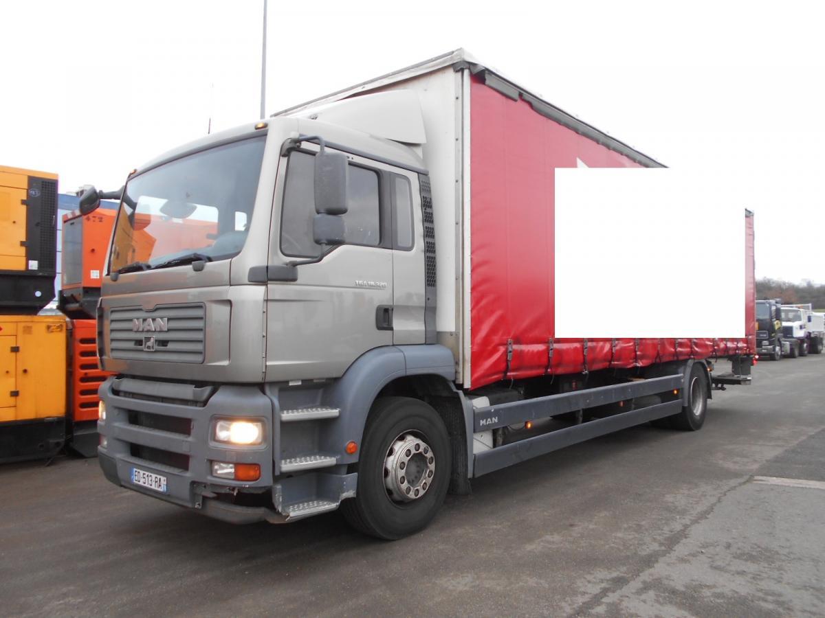 MAN TGA 18.320 - Camion à rideaux coulissants: photos 1 MAN TGA 18.320 - Camion à rideaux coulissants: photos 1