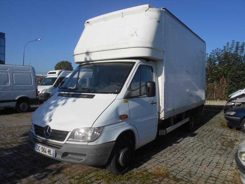 Mercedes 411 - Fourgon grand volume: photos 1 Mercedes 411 - Fourgon grand volume: photos 1