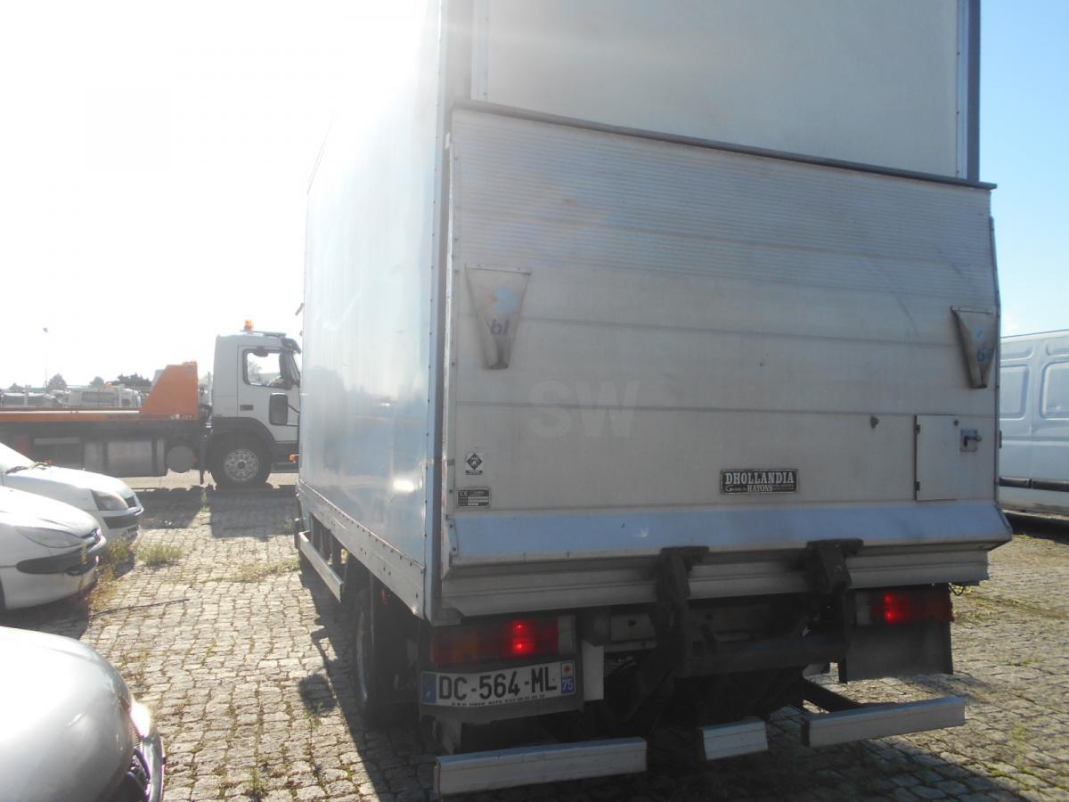 Mercedes 411 - Fourgon grand volume: photos 5 Mercedes 411 - Fourgon grand volume: photos 5