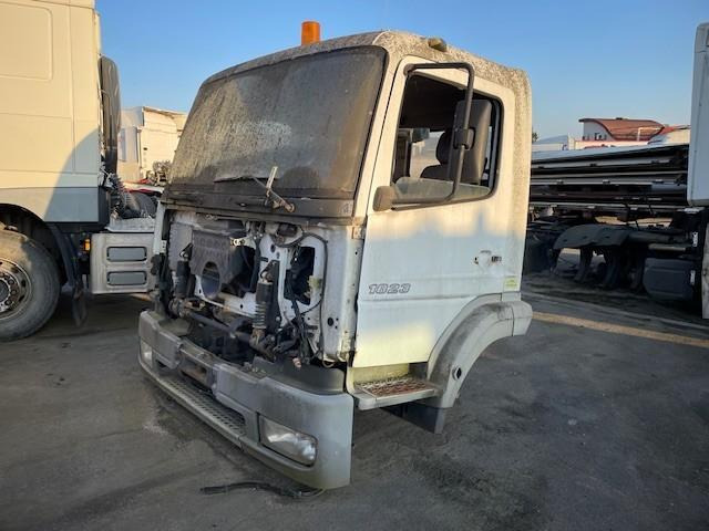 Mercedes ATEGO - Cabine pour Camion: photos 1 Mercedes ATEGO - Cabine pour Camion: photos 1