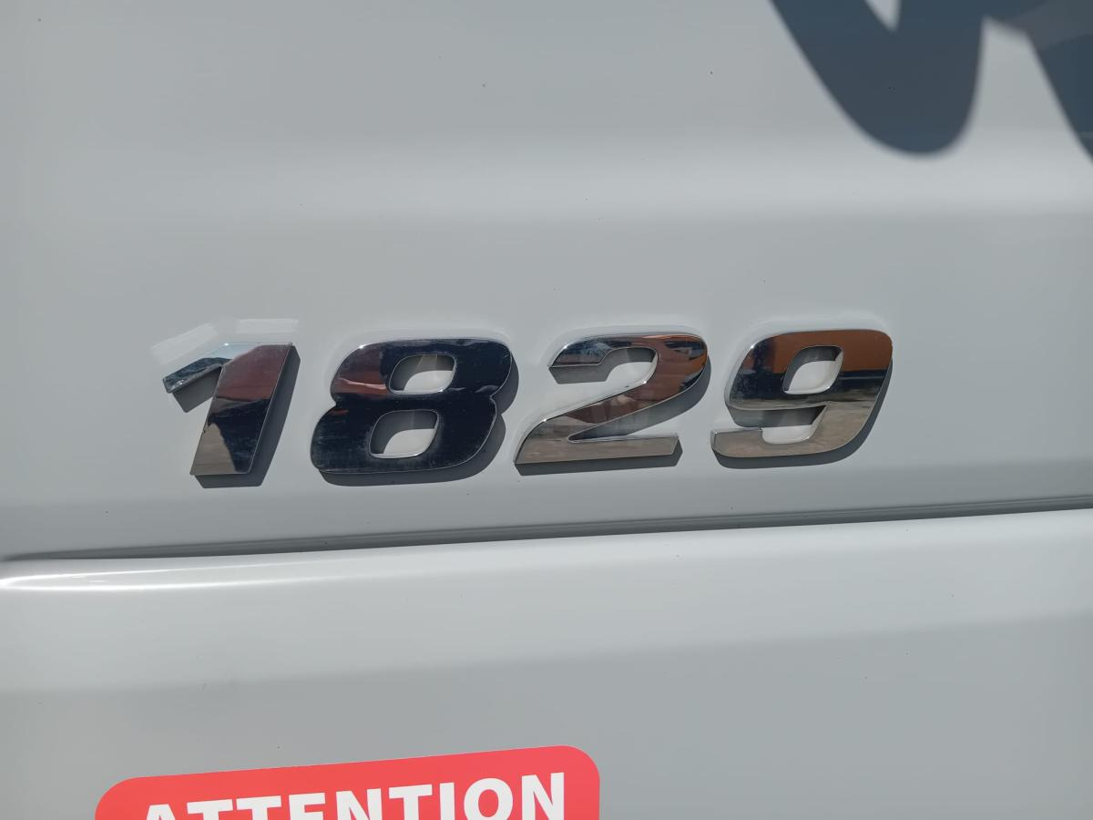 Camion fourgon Mercedes Axor 1829: photos 10