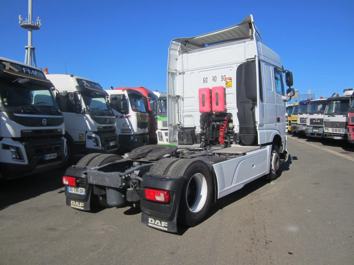 DAF XF105 460 - Tracteur routier: photos 5 DAF XF105 460 - Tracteur routier: photos 5