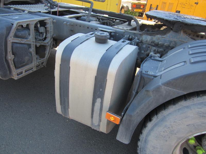 Tracteur routier Volvo FMX 460: photos 8