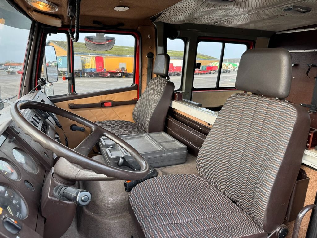 Mercedes-Benz 1117 4x2 Fire truck - Feuerwehr - Tankspritze Mercedes-Benz 1117 4x2 Fire truck - Feuerwehr - Tankspritze - Camion: photos 5 Mercedes-Benz 1117 4x2 Fire truck - Feuerwehr - Tankspritze Mercedes-Benz 1117 4x2 Fire truck - Feuerwehr - Tankspritze - Camion: photos 5