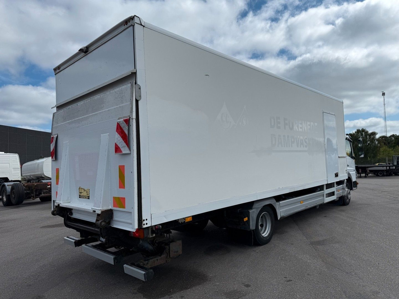 Mercedes-Benz Atego 1218 4x2 Euro 5 8,0 m. koffer - Camion fourgon: photos 3 Mercedes-Benz Atego 1218 4x2 Euro 5 8,0 m. koffer - Camion fourgon: photos 3