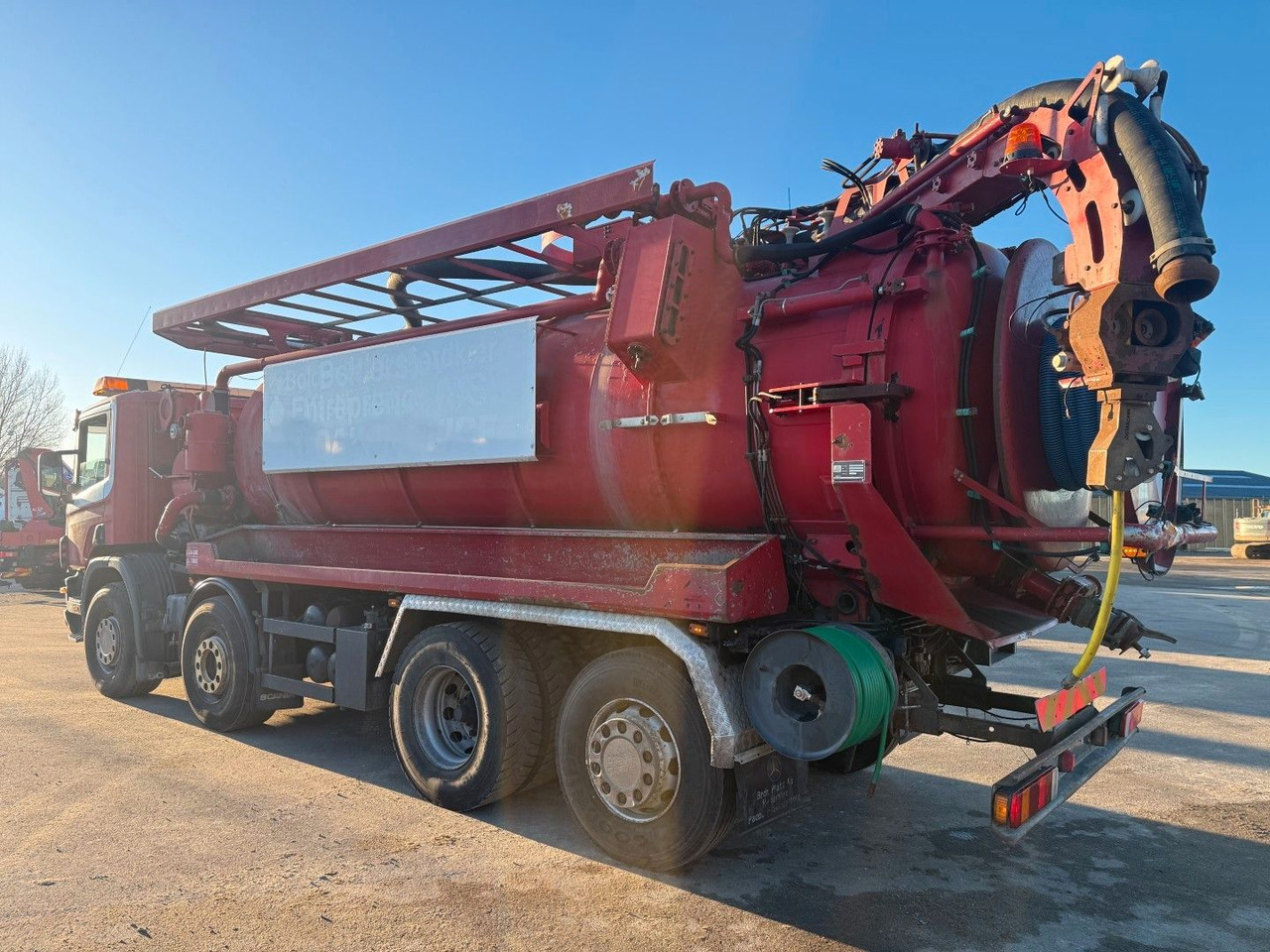 Scania 114/380 8x2*6 Assmann 14 m3 Vacuumtruck - Camion hydrocureur: photos 4 Scania 114/380 8x2*6 Assmann 14 m3 Vacuumtruck - Camion hydrocureur: photos 4