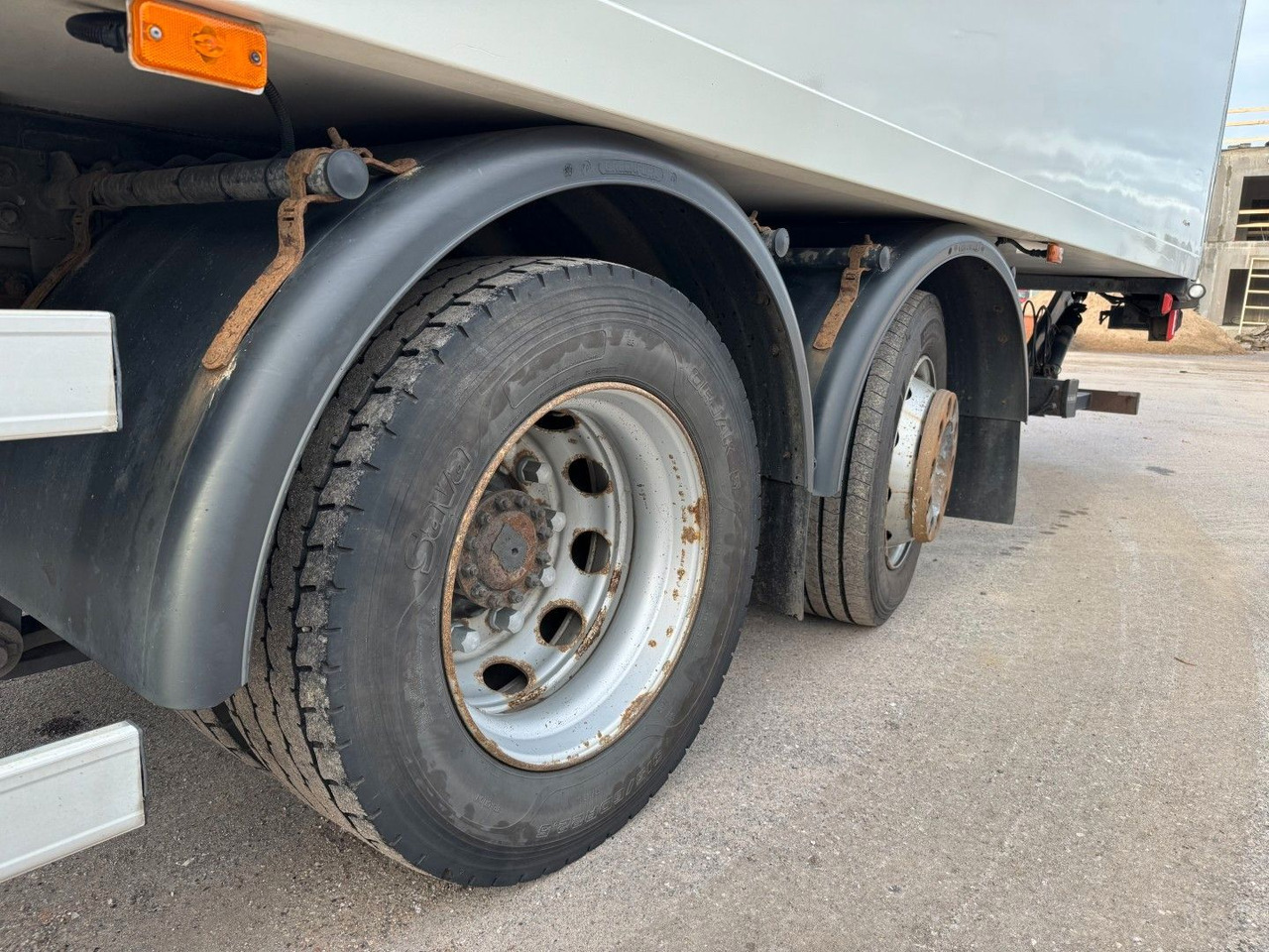 Camion frigorifique Volvo FE320 6x2*4 Frigoblock FK25SL 9.9 m Frigobox: photos 21 Camion frigorifique Volvo FE320 6x2*4 Frigoblock FK25SL 9.9 m Frigobox: photos 21