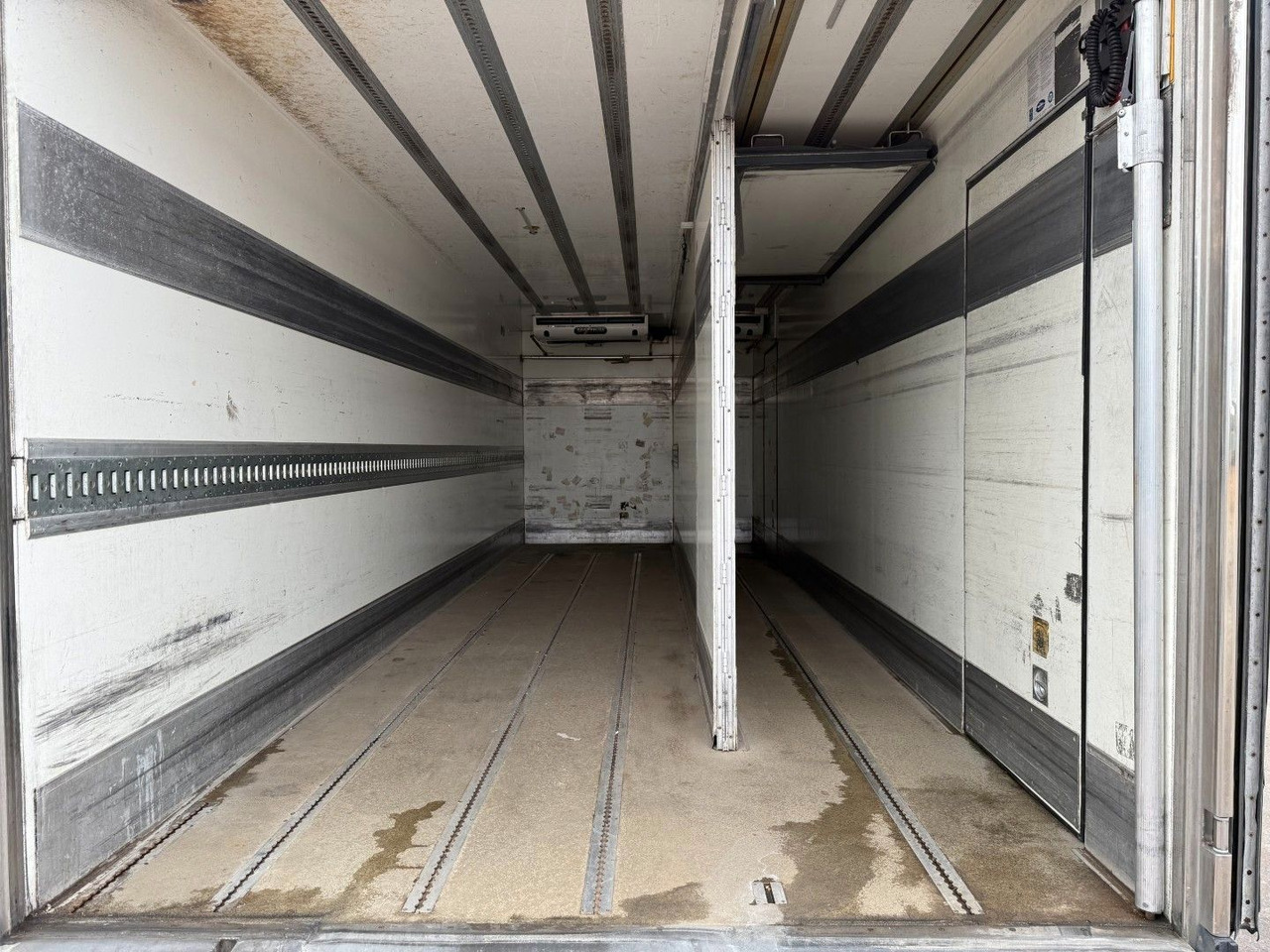 Camion frigorifique Volvo FL290 4x2 Thermo King T1200-R Euro 5: photos 7