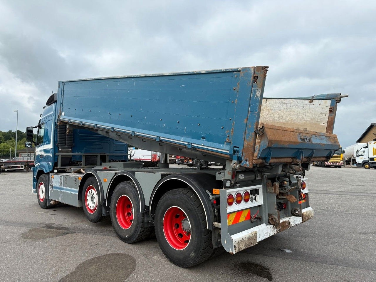 Volvo FM 500 8x4 Pushertridem 3 Way Tipper / Kipper - Camion benne: photos 4 Volvo FM 500 8x4 Pushertridem 3 Way Tipper / Kipper - Camion benne: photos 4