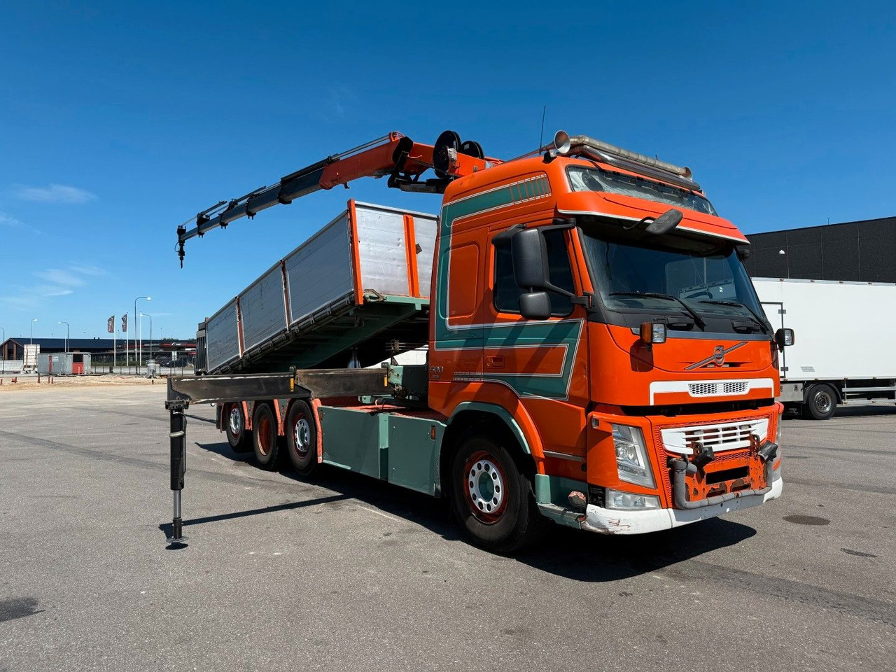 Volvo FM500 8x2*6 Crane HMF 2620 K5 Pendel Tipper - Camion grue: photos 2 Volvo FM500 8x2*6 Crane HMF 2620 K5 Pendel Tipper - Camion grue: photos 2