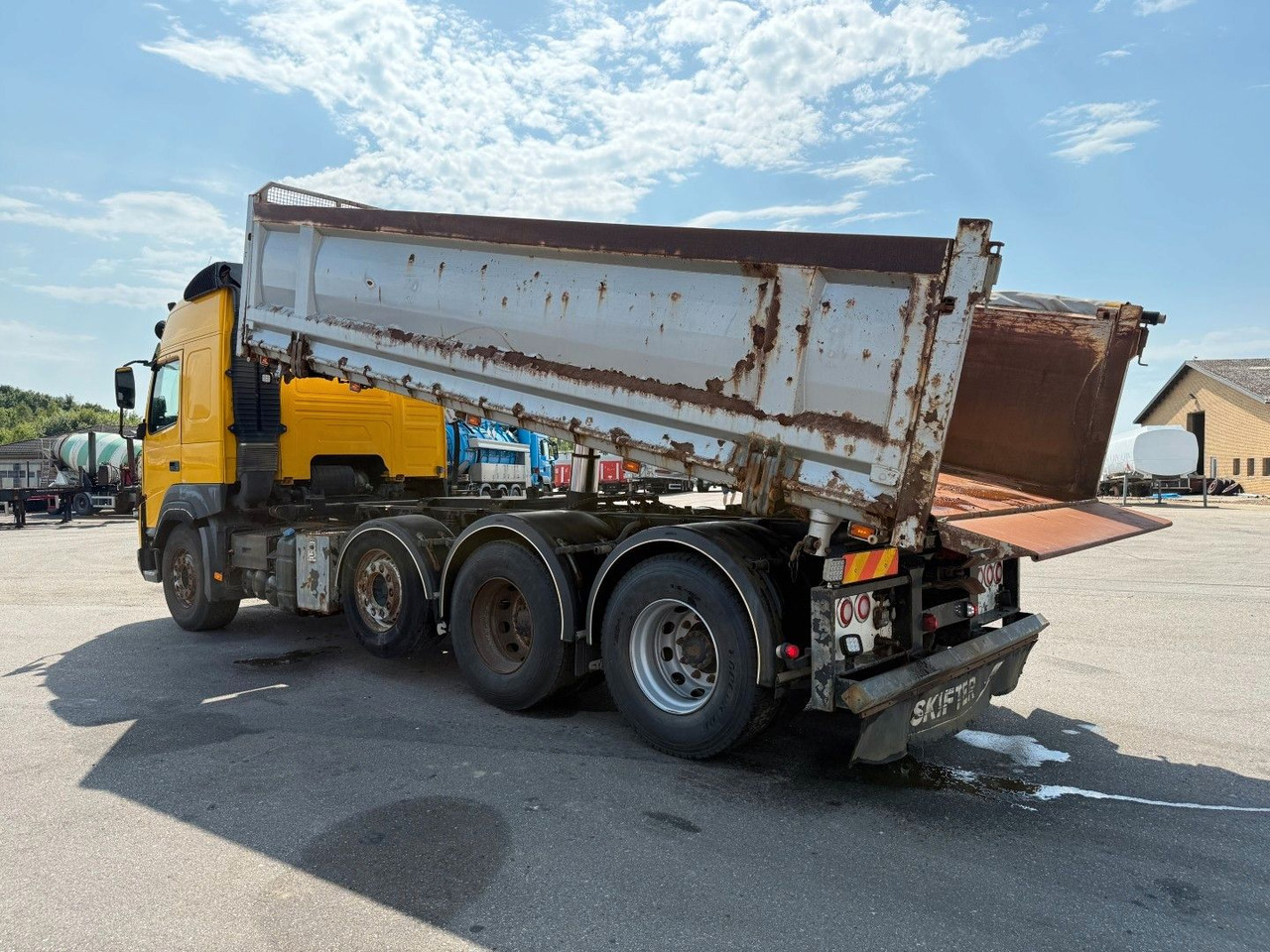 Volvo FMX500 8x4/4 Steel tipper Volvo FMX500 8x4/4 Steel tipper - Camion benne: photos 4 Volvo FMX500 8x4/4 Steel tipper Volvo FMX500 8x4/4 Steel tipper - Camion benne: photos 4