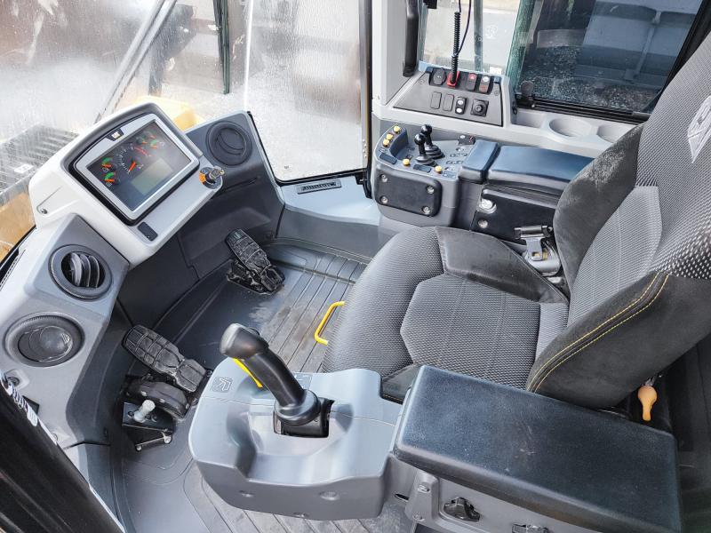 Caterpillar 966M XE - Chargeuse sur pneus: photos 5 Caterpillar 966M XE - Chargeuse sur pneus: photos 5