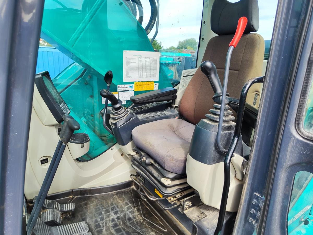 Kobelco SK260SR NLC-3 - Pelle sur chenille: photos 5 Kobelco SK260SR NLC-3 - Pelle sur chenille: photos 5