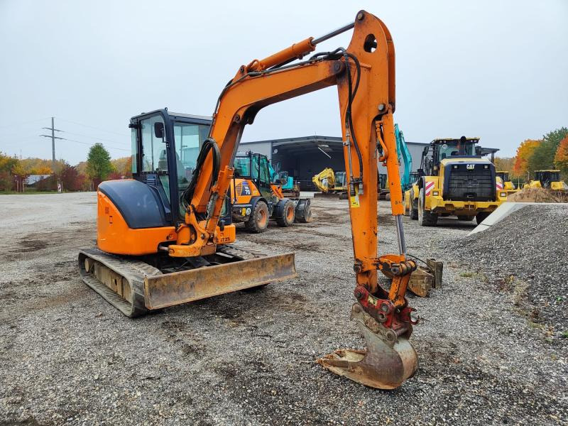 Komatsu PC45MR-3 - Mini pelle: photos 4 Komatsu PC45MR-3 - Mini pelle: photos 4