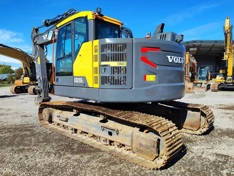 Volvo ECR235EL - Pelle sur chenille: photos 1 Volvo ECR235EL - Pelle sur chenille: photos 1