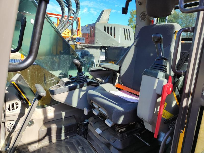 Volvo ECR235EL - Pelle sur chenille: photos 5 Volvo ECR235EL - Pelle sur chenille: photos 5