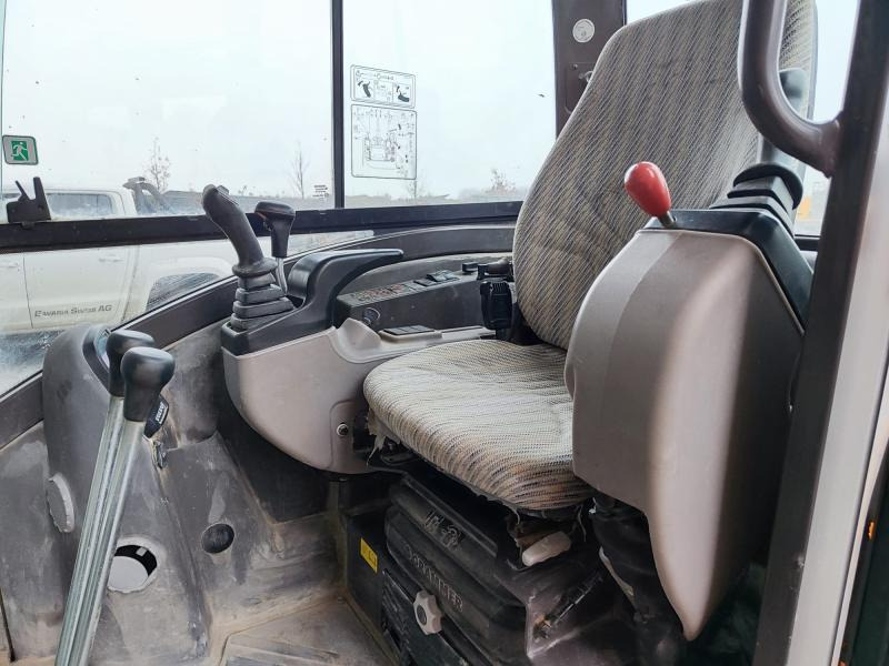 Volvo ECR40D - Mini pelle: photos 5 Volvo ECR40D - Mini pelle: photos 5