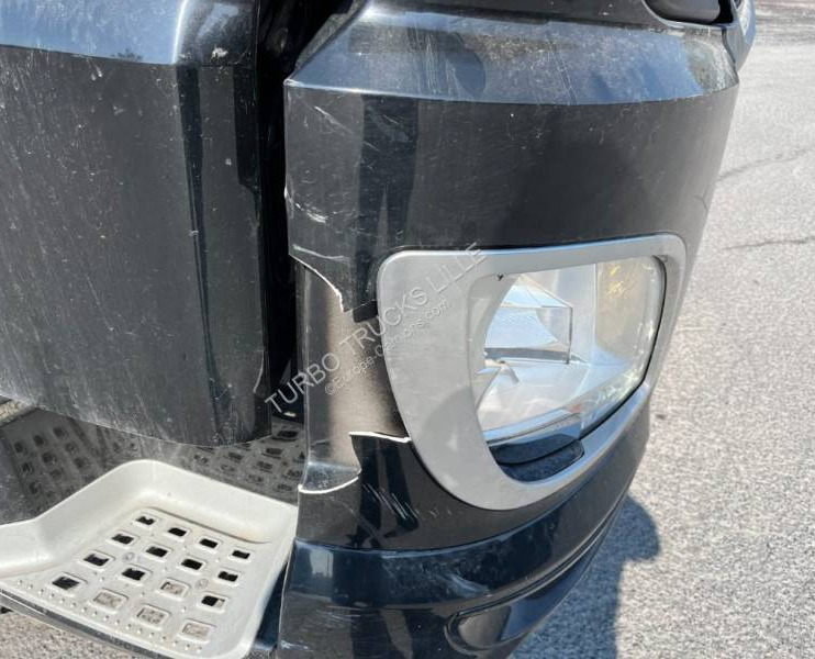 DAF XF 530 - Tracteur routier: photos 4 DAF XF 530 - Tracteur routier: photos 4