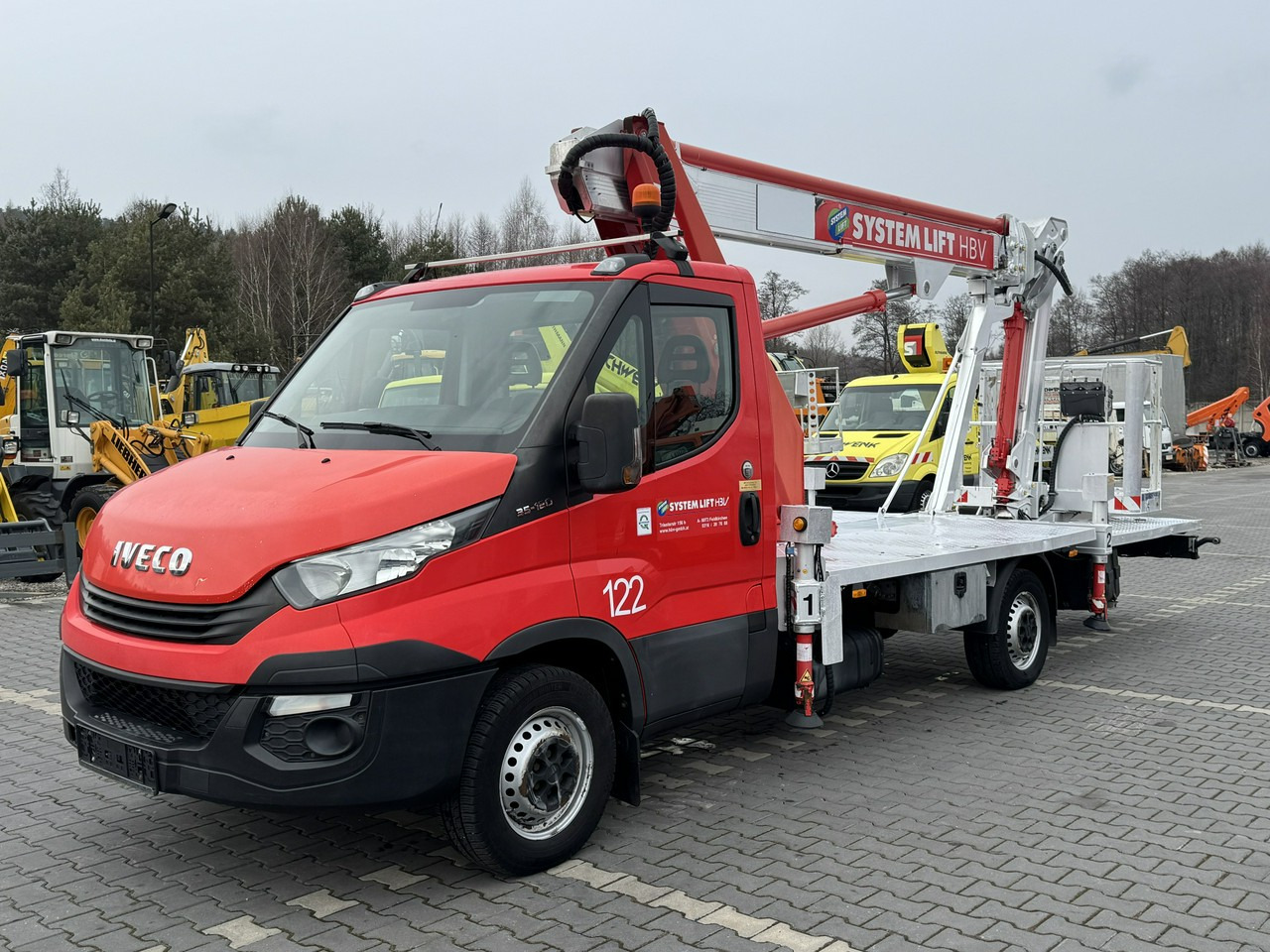 Iveco Daily 35S12 - Camion avec nacelle: photos 2 Iveco Daily 35S12 - Camion avec nacelle: photos 2