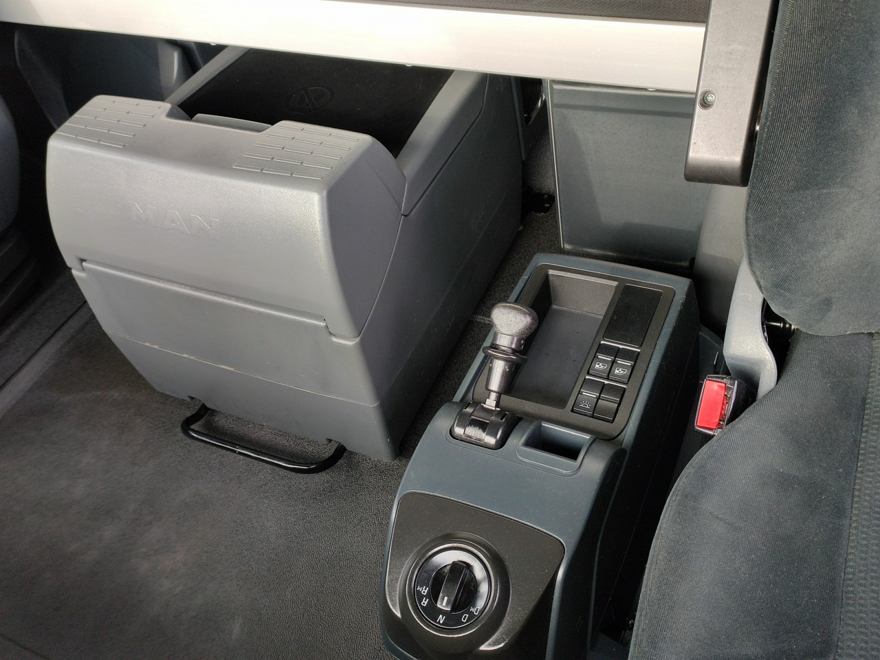 Tracteur routier MAN TGX 18.480 STANDARD XLX EURO 6 Automat: photos 20